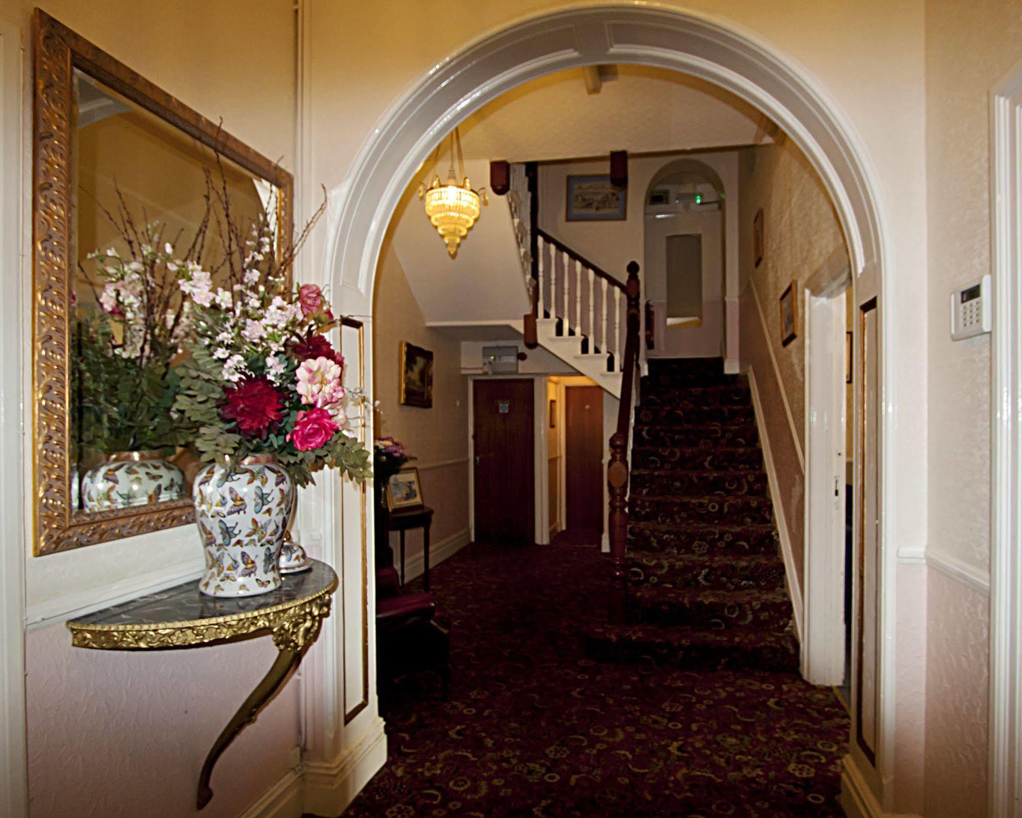 Eastmount Hall Hotel Шанклин Экстерьер фото